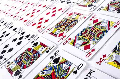 cards-316501_640